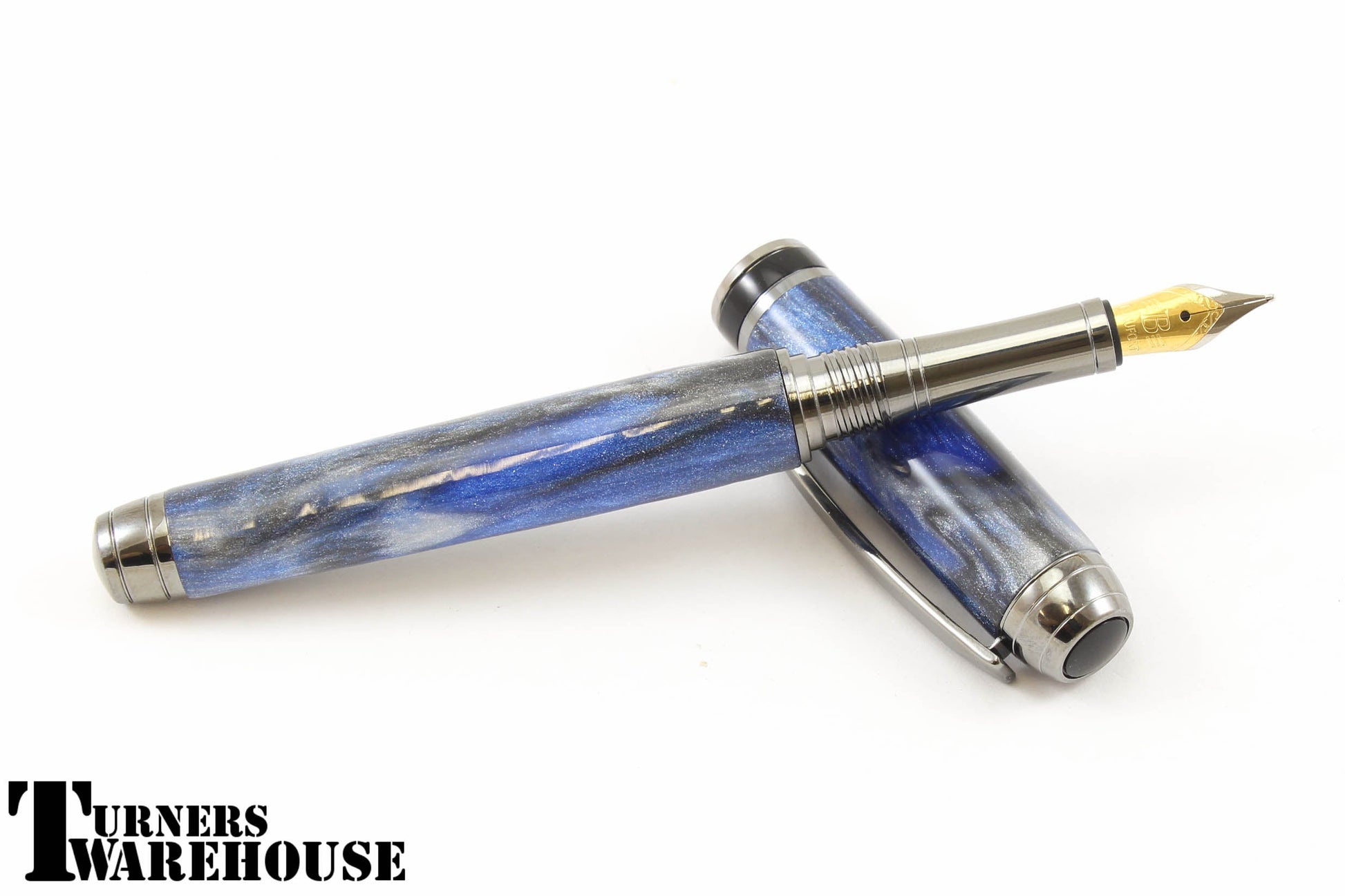 Mistral Fountain Beaufort Ink Black Titanium with Black Chrome